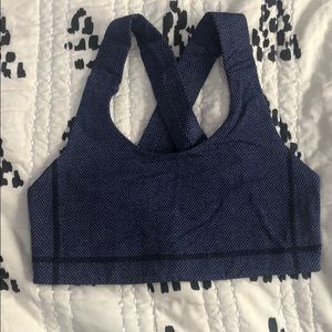 Lululemon sports bra Sz 6